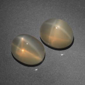 6.00 ct Cream Star Moonstone Stone, Natural Star Moonstone in Oval Cabochon Shape for Sale