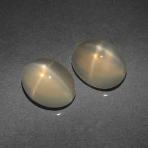 6.59 ct Cream Star Moonstone Gemstone, Star Moonstone Gem in Oval Cabochon Shape for Sale.