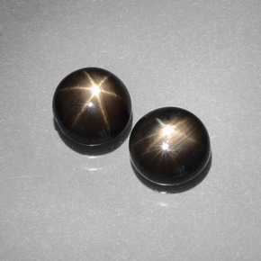 3.17 ct Black Star Sapphire Gemstone, Star Sapphire Gem in Round Cabochon Shape for Sale.