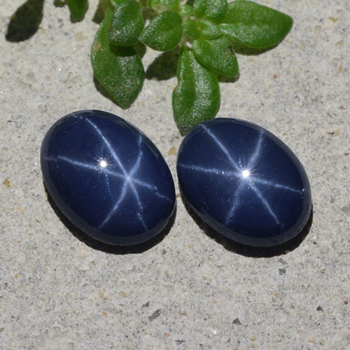 Navy Blue Sternsaphir Edelstein - 1ct Oval Cabochon (ID: 483281)