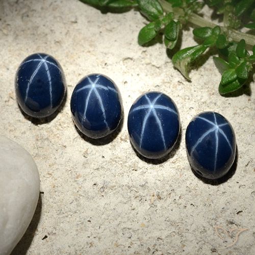 Zafiro estrella azul de 6,13 quilates, corte ovalado de 6,9 x 4,8 mm de Tailandia, Photo A
