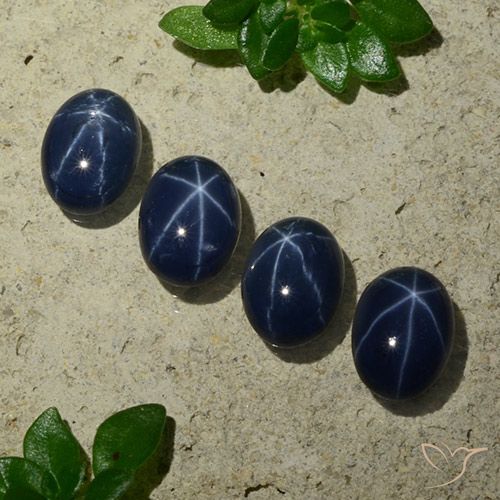 Zafiro estrella azul de 4,08 quilates, corte ovalado de 7 x 5,2 mm de Tailandia, Photo A