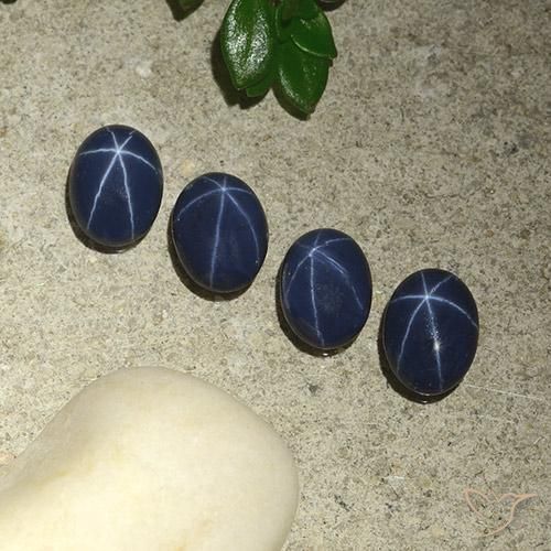 Zafiro estrella azul de 3,56 quilates, corte ovalado de 6,7 x 4,9 mm de Tailandia, Photo A