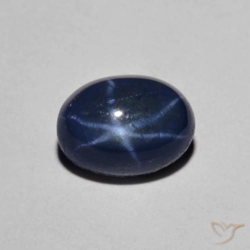 7,2 x 5,3mm blauer Sternsaphir im Oval-Cabochon Schliff aus Thailand, Gewicht 1,77 ct, Garantiert echter Edelstein in Opaque Reinheit, 1 Stück Sternsaphir - die Farbe ist Navy blau, Mohs-Härte von 9 Geeignet für den täglichen Gebrauch im Schmuck, Photo A