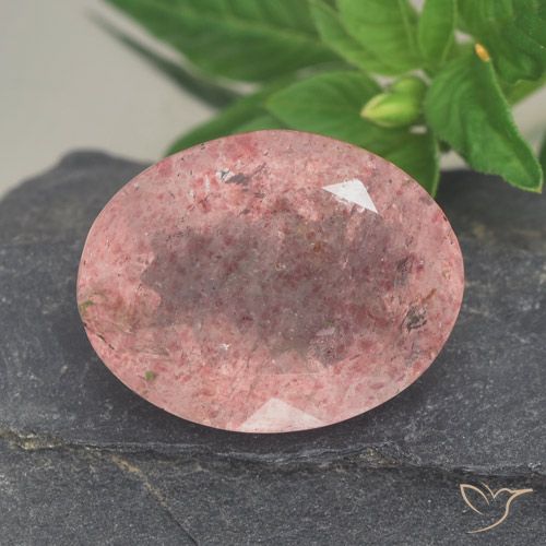 9.00ct Natural Light Pink Strawberry Quartz, Oval, Translucent