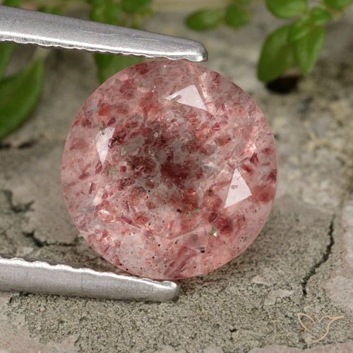 Pink Tone Strawberry Quartz Gem - 2ct Round Facet (ID: 474684)