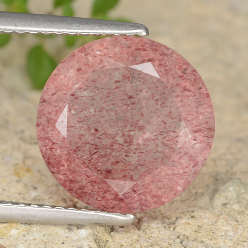 Pink Tone Strawberry Quartz Gem - 5.2ct Round Facet (ID: 474908)