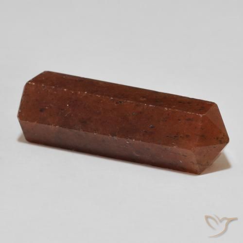 Strawberry Quartz Gemstone in 30.7 x 10.8 mm Size for Sale, Strawberry Quartz Stone in Red Color