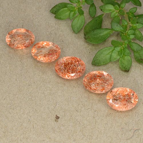 Pietra solare arancione da 3,24 ct, taglio ovale da 7,2 x 5,2 mm dalla Russia, Photo A