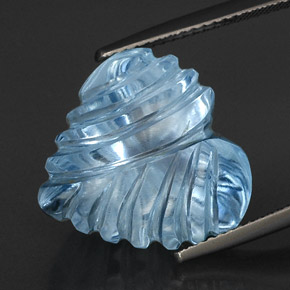21.42 ct Blue Topaz Stone, Natural Topaz in Carved Heart Shape for Sale