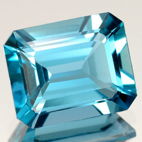5.23 ct Blue Topaz Gemstone, Topaz Gem in Octagon Facet Shape for Sale.