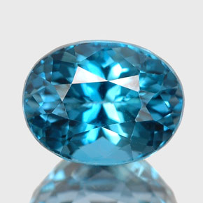 2.63 ct Blue Topaz Gemstone, Topaz Gem in Oval Facet Shape for Sale.