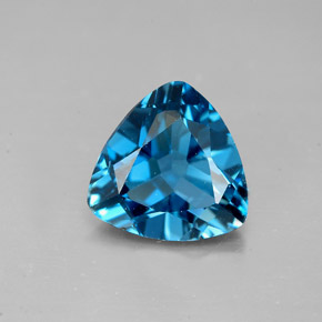 2.86 ct Blue Topaz Gemstone, Topaz Gem in Trillion Facet Shape for Sale.