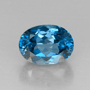 7.33 ct Blue Topaz Gemstone, Topaz Gem in Oval Facet Shape for Sale.