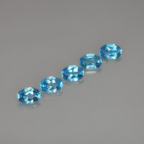 4.53 ct Blue Topaz Gemstone, Topaz Gem in Oval Facet Shape for Sale.