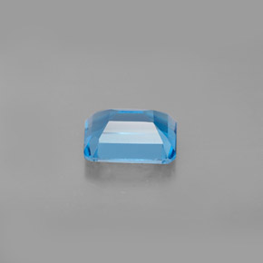 Topaz Gemstone in 8 x 6 mm (calibrated) Size for Sale, Topaz Stone in Swiss Blue Color