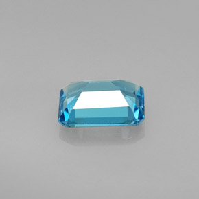 Topaz Gemstone in 8 x 6 mm (calibrated) Size for Sale, Topaz Stone in Swiss Blue Color