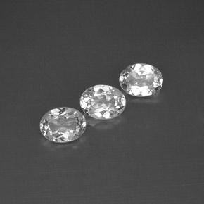 4.62 ct White Topaz Gemstone, Topaz Gem in Oval Facet Shape for Sale.