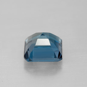 Topaz Gemstone in 8 x 8 mm Size for Sale, Topaz Stone in London Blue Color