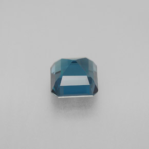Topaz Gemstone in 6.9 x 6.5 mm Size for Sale, Topaz Stone in London Blue Color
