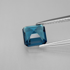 Topaz Gemstone in 6.9 x 6.8 mm Size for Sale, Topaz Stone in London Blue Color