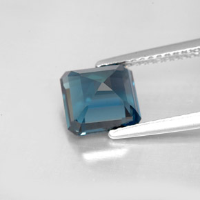 Topaz Gemstone in 7.3 x 7 mm Size for Sale, Topaz Stone in London Blue Color
