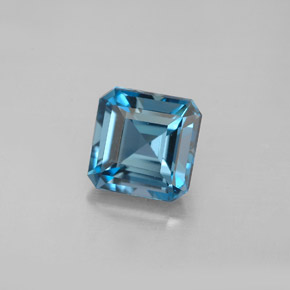 2.16 ct Blue Topaz Gemstone, Topaz Gem in Octagon Facet Shape for Sale.