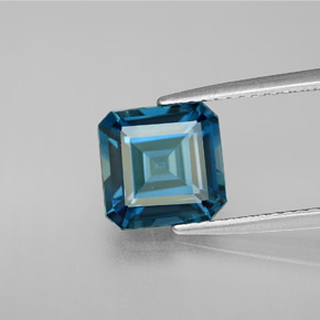 2.80 ct Blue Topaz Gemstone, Topaz Gem in Octagon Facet Shape for Sale.