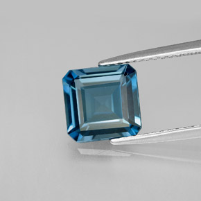 2.58 ct Blue Topaz Gemstone, Topaz Gem in Octagon Facet Shape for Sale.