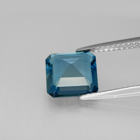 Topaz Gemstone in 8.2 x 8 mm Size for Sale, Topaz Stone in London Blue Color