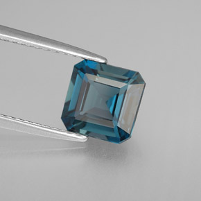 2.10 ct Blue Topaz Stone, Natural Topaz in Octagon Facet Shape for Sale