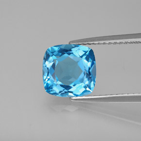 2.97 ct Blue Topaz Gemstone, Topaz Gem in Cushion-Cut Shape for Sale.