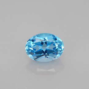 1.74 ct Blue Topaz Gemstone, Topaz Gem in Oval Facet Shape for Sale.