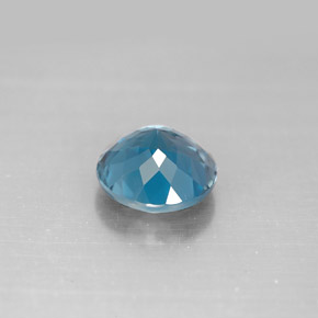 Topaz Gemstone in 8 mm (calibrated) Size for Sale, Topaz Stone in London Blue Color