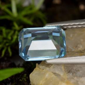 Topaz Gemstone in 8 x 6 mm (calibrated) Size for Sale, Topaz Stone in Swiss Blue Color