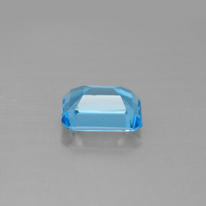 Topaz Gemstone in 8 x 6 mm (calibrated) Size for Sale, Topaz Stone in Swiss Blue Color