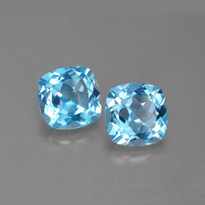 3.59 ct Blue Topaz Gemstone, Topaz Gem in Cushion-Cut Shape for Sale.