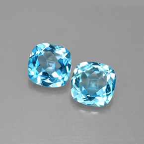 3.22 ct Blue Topaz Gemstone, Topaz Gem in Cushion-Cut Shape for Sale.