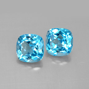 3.98 ct Blue Topaz Stone, Natural Topaz in Cushion-Cut Shape for Sale