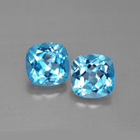 3.75 ct Blue Topaz Gemstone, Topaz Gem in Cushion-Cut Shape for Sale.