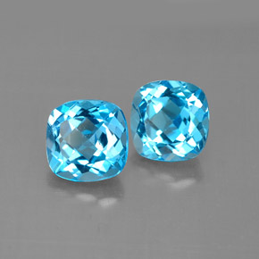 3.86 ct Blue Topaz Stone, Natural Topaz in Cushion-Cut Shape for Sale