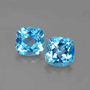 3.96 ct Blue Topaz Gemstone, Topaz Gem in Cushion-Cut Shape for Sale.