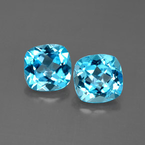 3.54 ct Blue Topaz Gemstone, Topaz Gem in Cushion-Cut Shape for Sale.