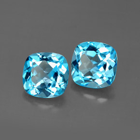 3.54 ct Blue Topaz Stone, Natural Topaz in Cushion-Cut Shape for Sale