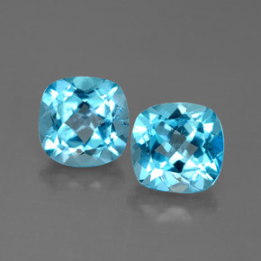 3.71 ct Blue Topaz Gemstone, Topaz Gem in Cushion-Cut Shape for Sale.