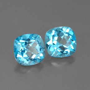 3.71 ct Blue Topaz Stone, Natural Topaz in Cushion-Cut Shape for Sale