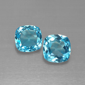 2.93 ct Blue Topaz Gemstone, Topaz Gem in Cushion-Cut Shape for Sale.