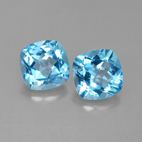 3.96 ct Blue Topaz Gemstone, Topaz Gem in Cushion-Cut Shape for Sale.