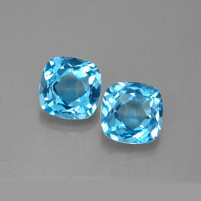 3.69 ct Blue Topaz Gemstone, Topaz Gem in Cushion-Cut Shape for Sale.