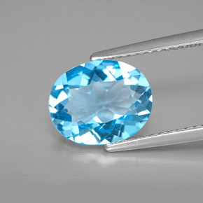 2.73 ct Blue Topaz Gemstone, Topaz Gem in Oval Facet Shape for Sale.